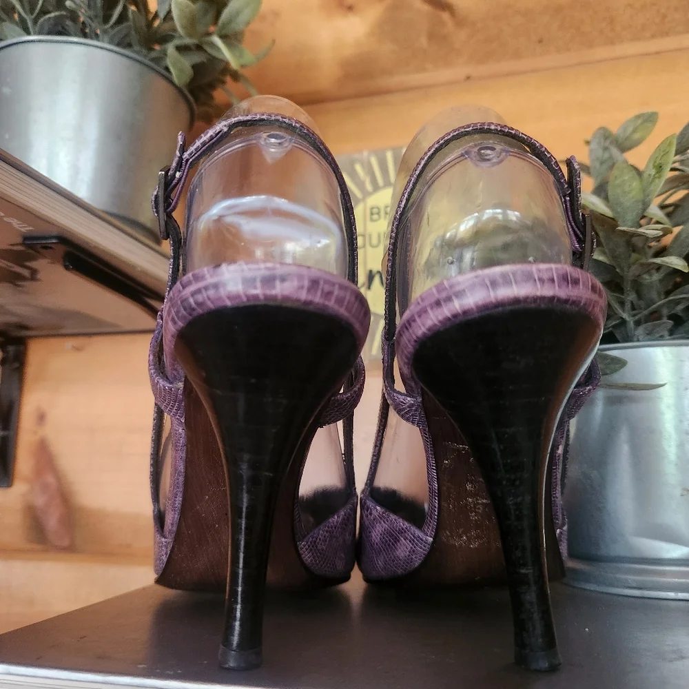 Stuart Weitzman 💜 Snake Croc Emboss Purple Leather Slingback Peep Pump Heels 8N